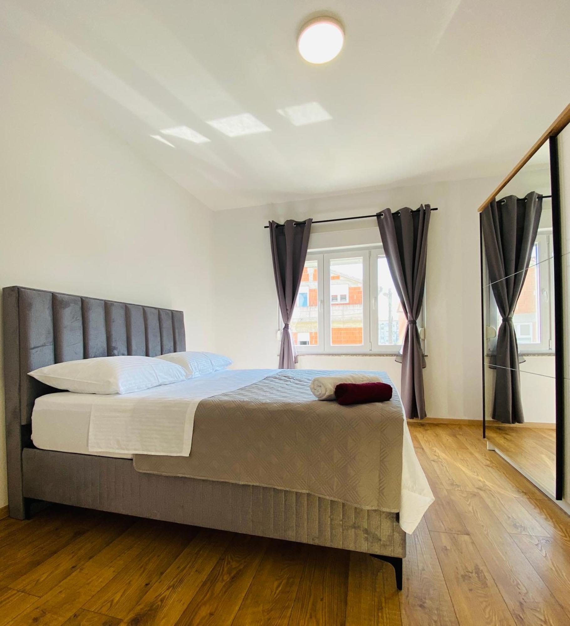 West Apartments Zára Kültér fotó